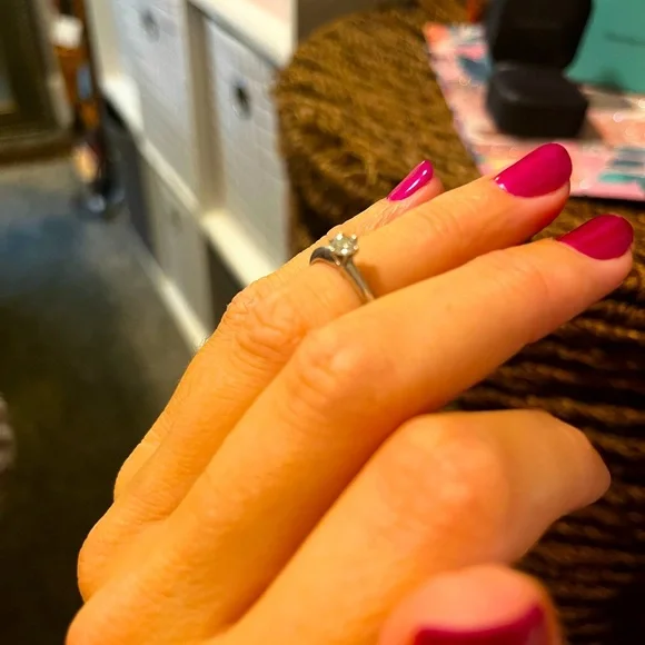 Tiffany Diamond Ring Platinum - Picture 9 of 9